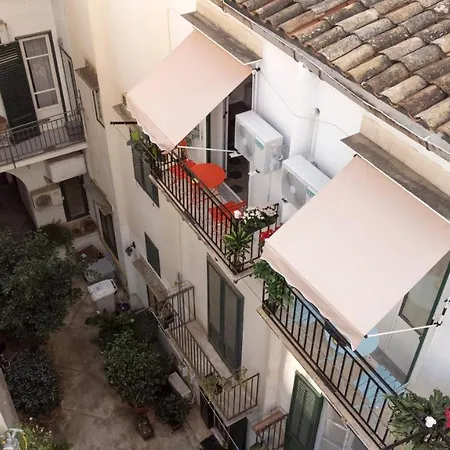 Regina Homestay Palermo
